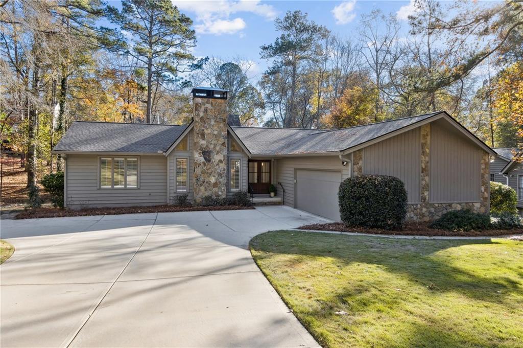 420 Hackberry Ct., Roswell, GA 30076