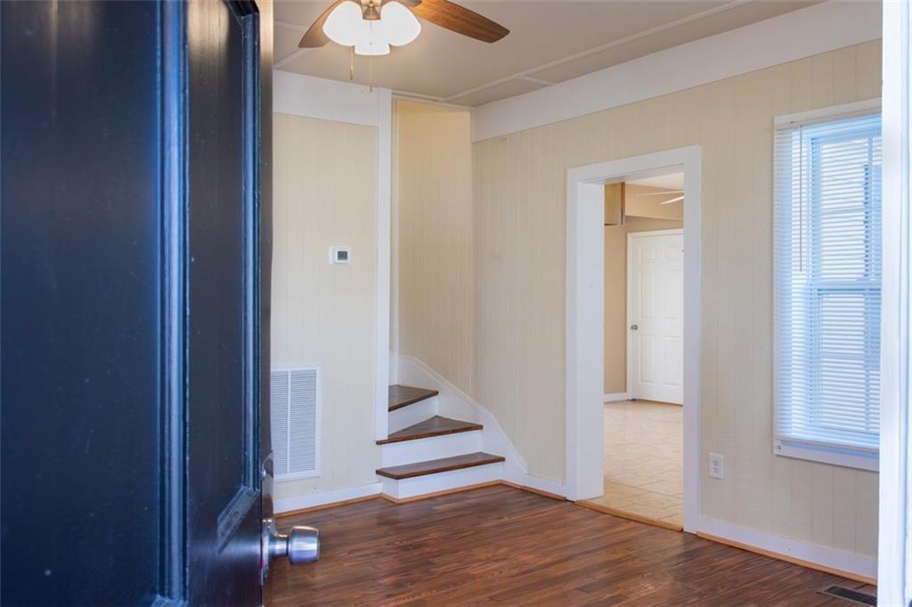 305 Grove Ave., Lindale, GA 30147