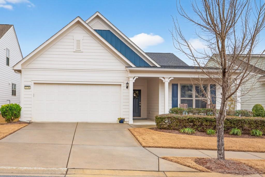 5736 Cypress Bluff Ln., Hoschton, GA 30548