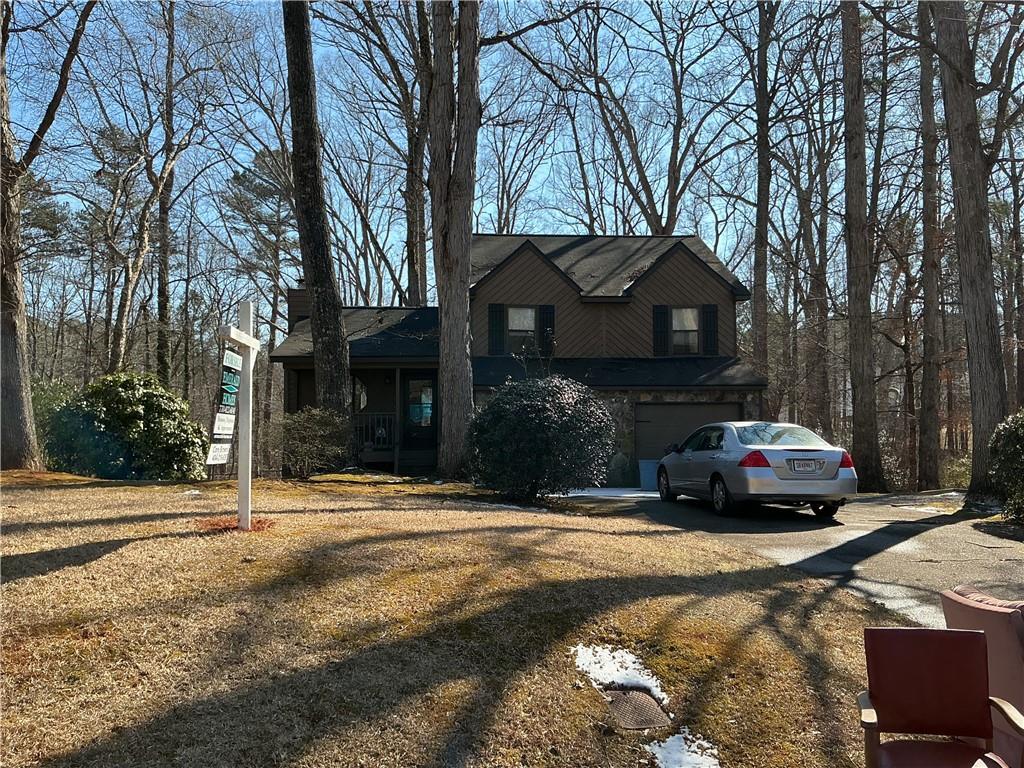 1229 Ashbrook Dr., Lawrenceville, GA 30043