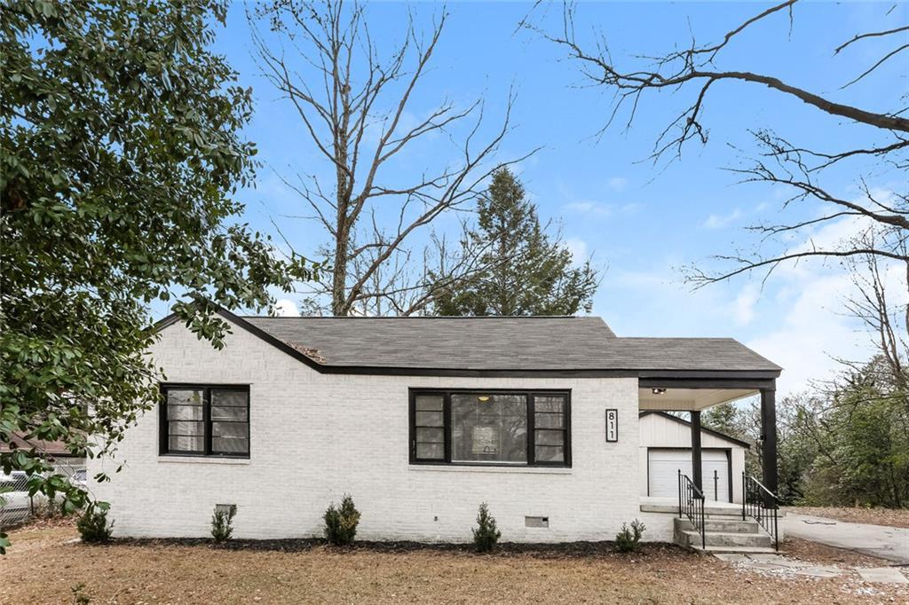 811 Dennis Dr., Forest Park, GA 30297