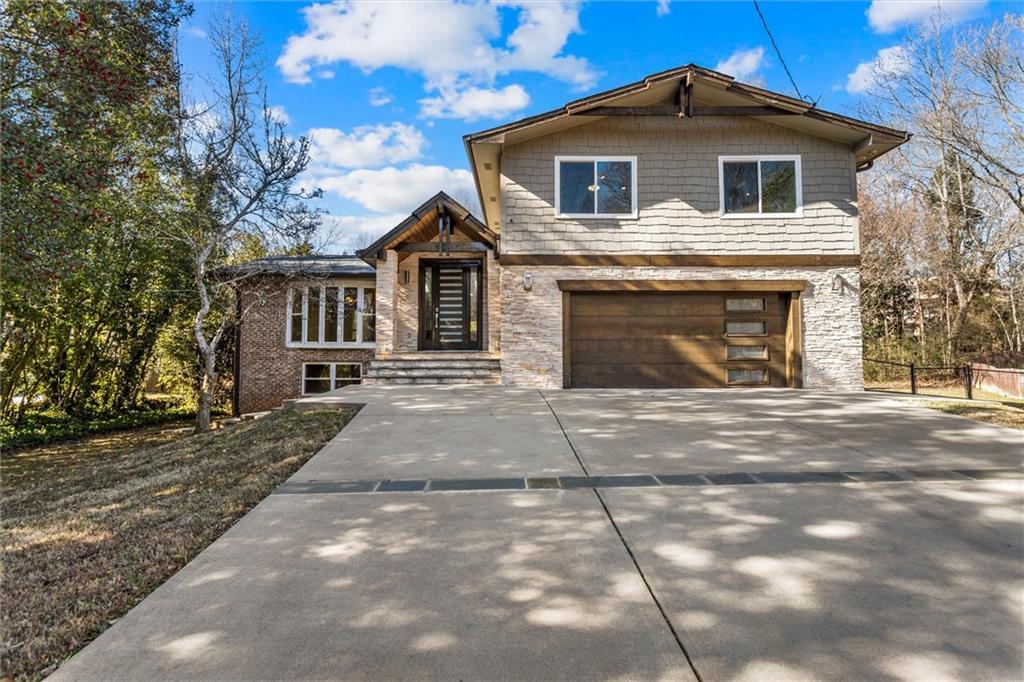 2116 Strasburg Ct., Atlanta, GA 30338