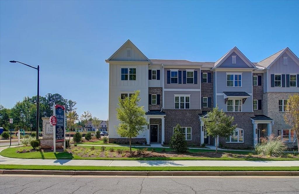 1927 Deco Dr., Kennesaw, GA 30144