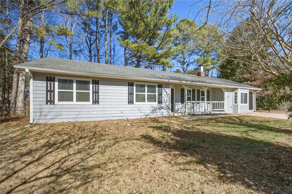 3075 Palomino Dr., Powder Springs, GA 30127