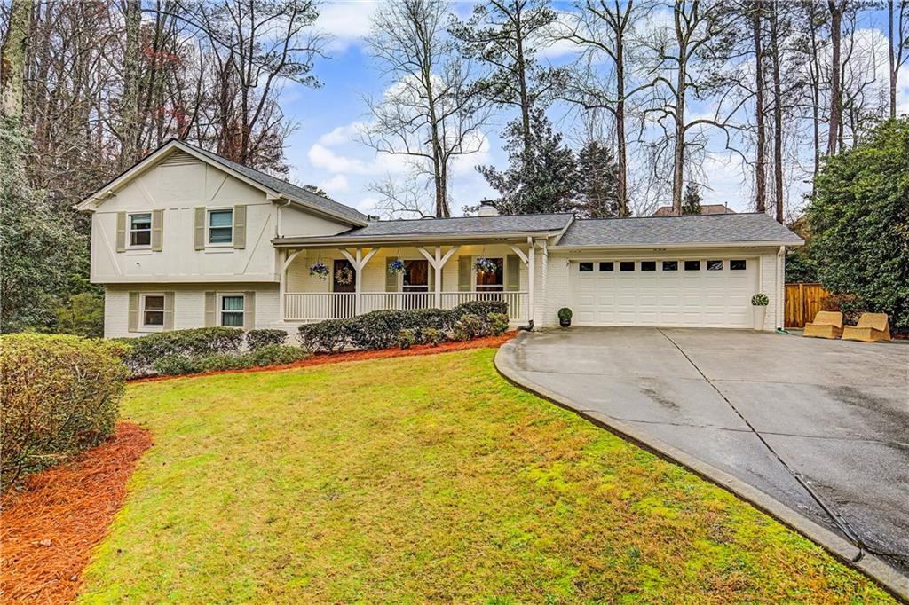 7290 Hunters Branch Dr., Sandy Springs, GA 30328