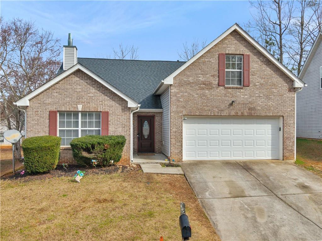 1528 Cutters Mill Dr., Lithonia, GA 30058