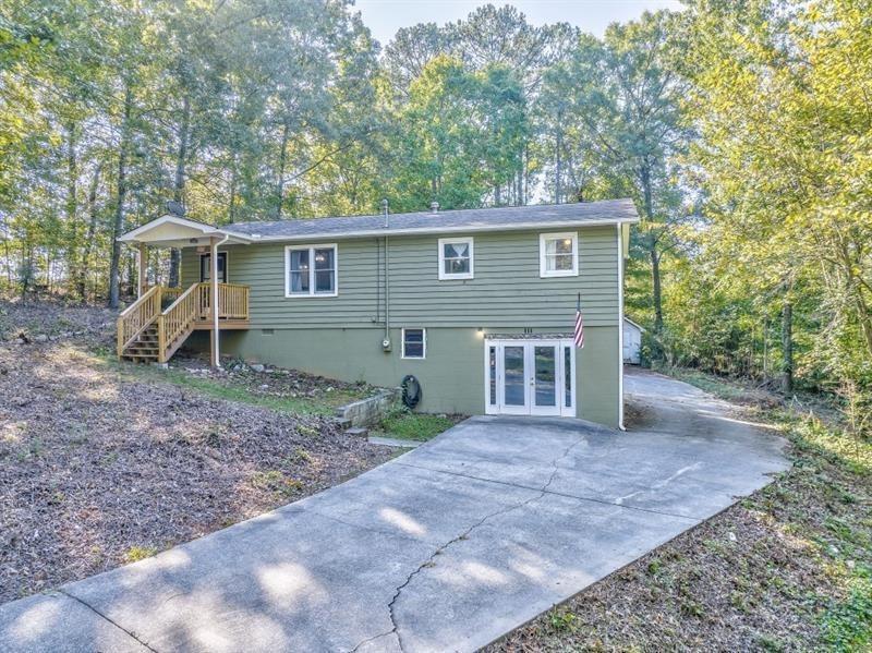 111 Sylvan Dr., Calhoun, GA 30701