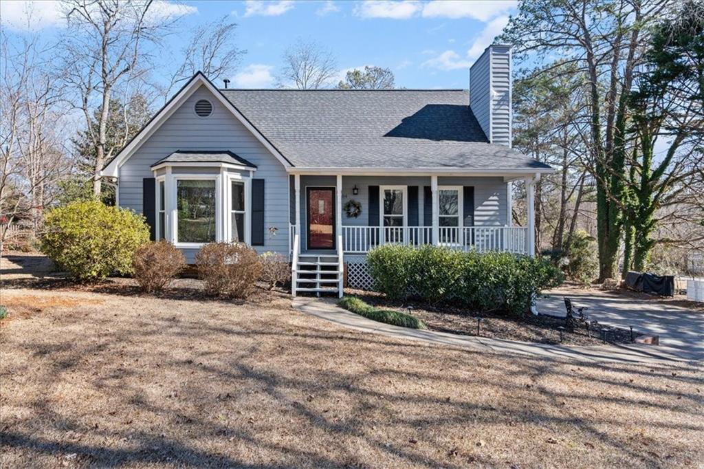 704 Knotts Ct., Woodstock, GA 30188