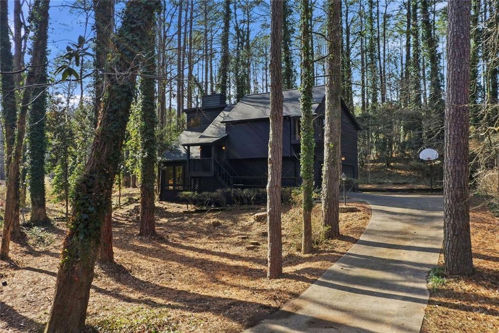 4621 Kings Crossing Dr., Kennesaw, GA 30144