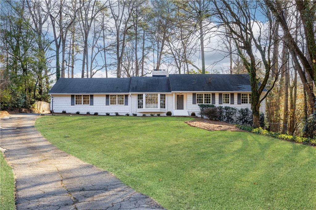 3595 Old Ivy Ln., Atlanta, GA 30342