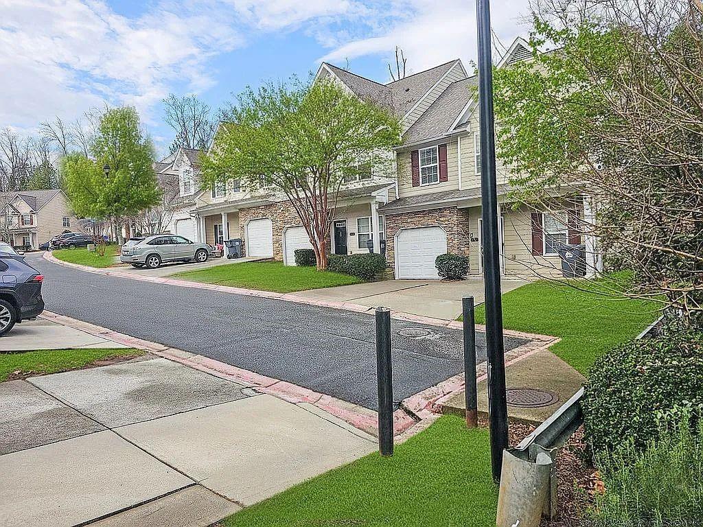 2127 Goldwaite Ct. #10, Kennesaw, GA 30144