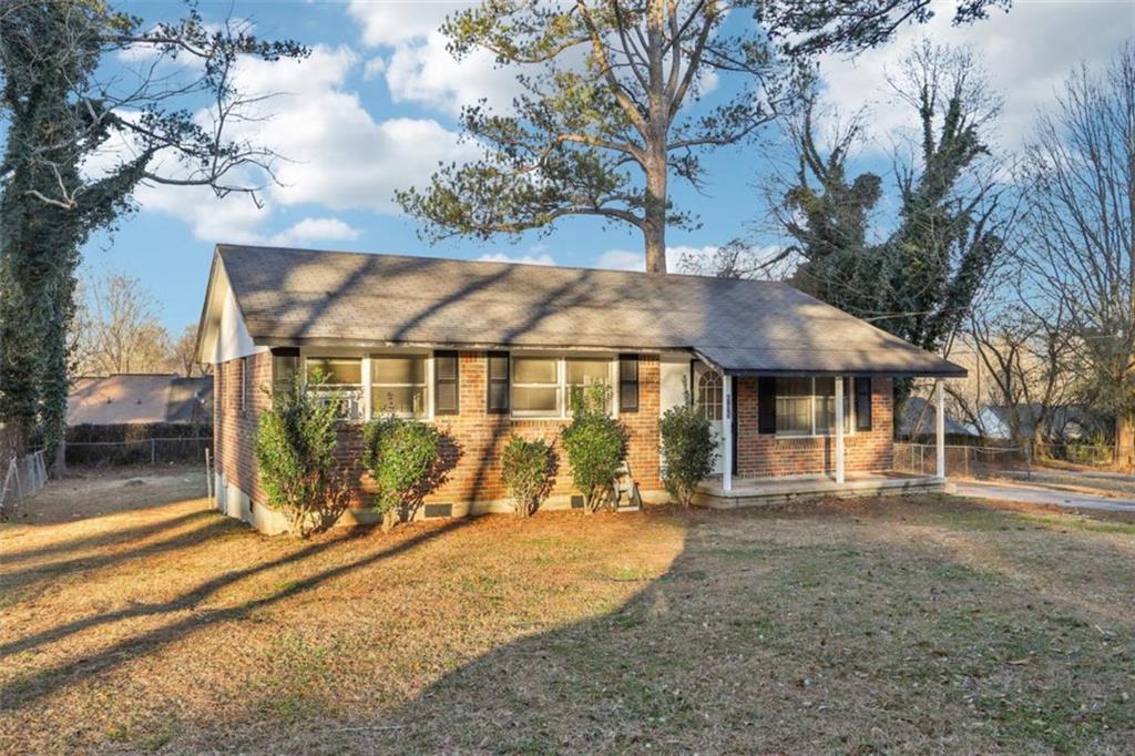 605 Robert E Lee Pkwy., Jonesboro, GA 30238