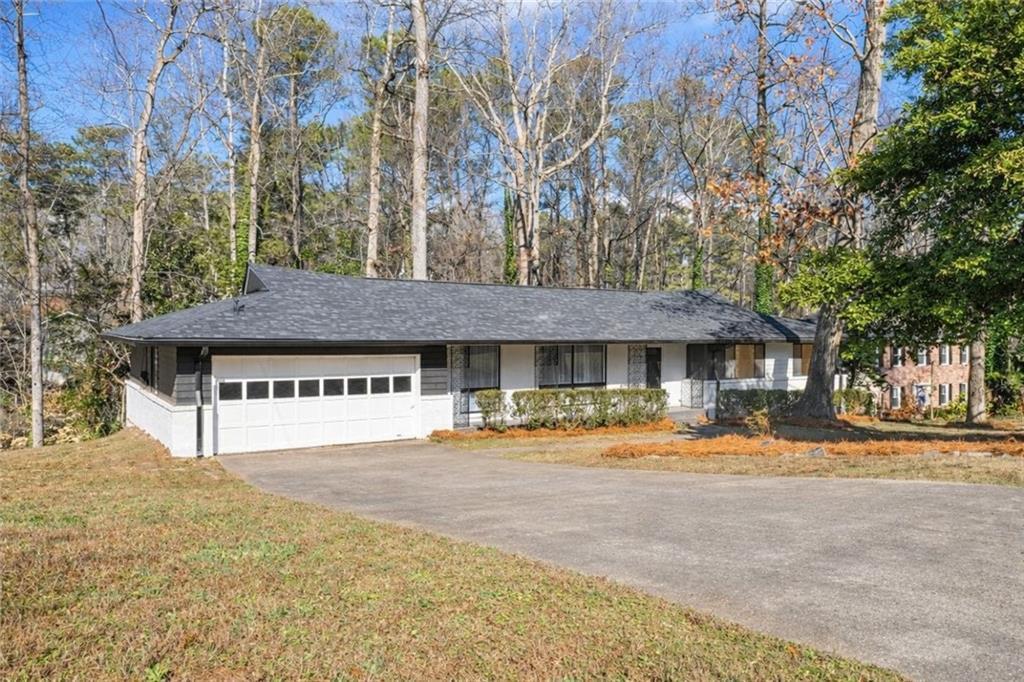 2636 Whiteleigh Ct., Atlanta, GA 30345