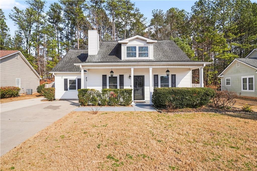 6702 Saganaw Dr., Rex, GA 30273