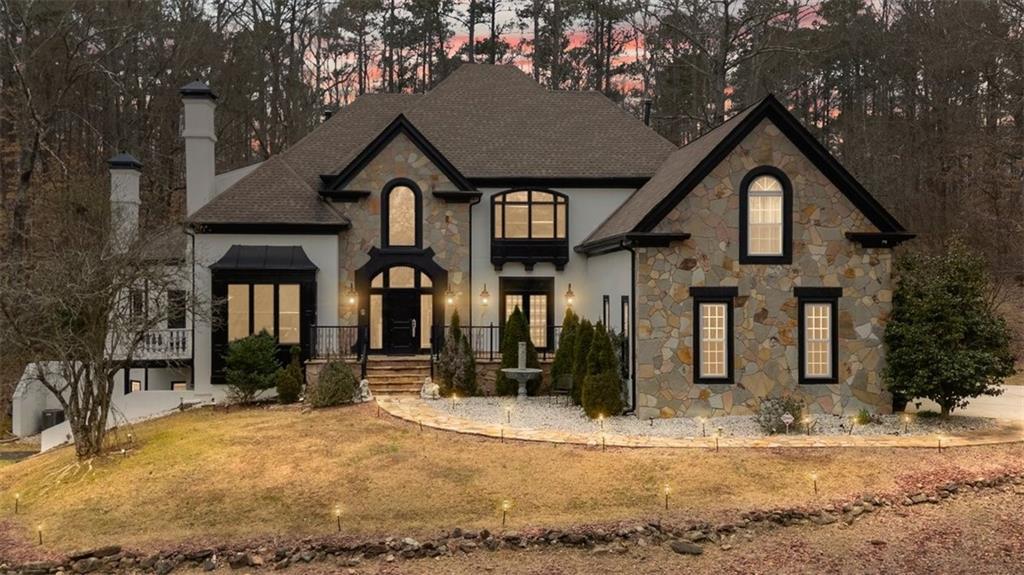 2878 Heather Row Ridge, Lilburn, GA 30047