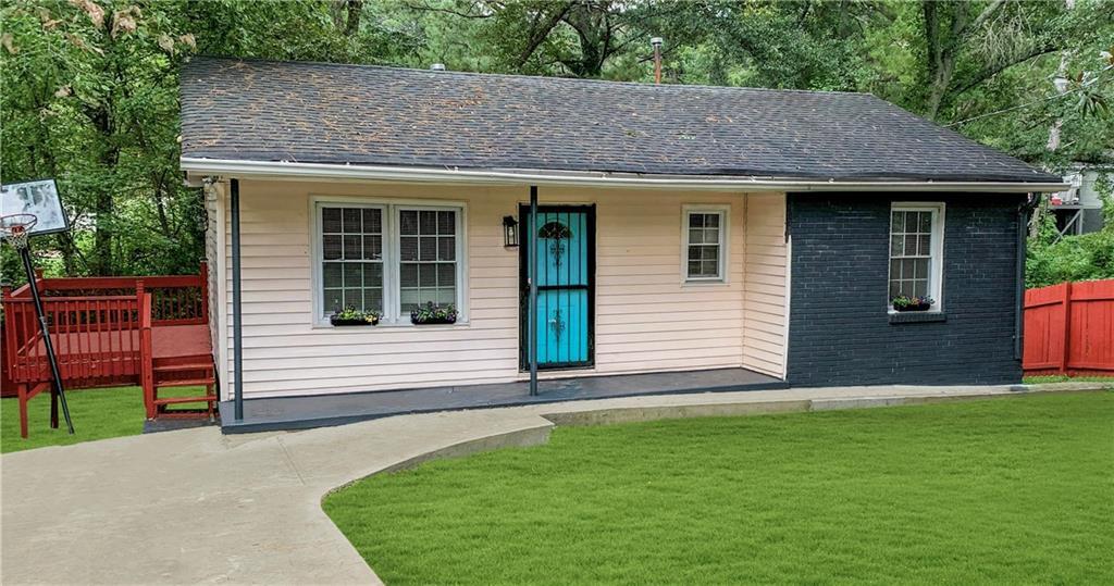 1551 Ferno Dr., Atlanta, GA 30318