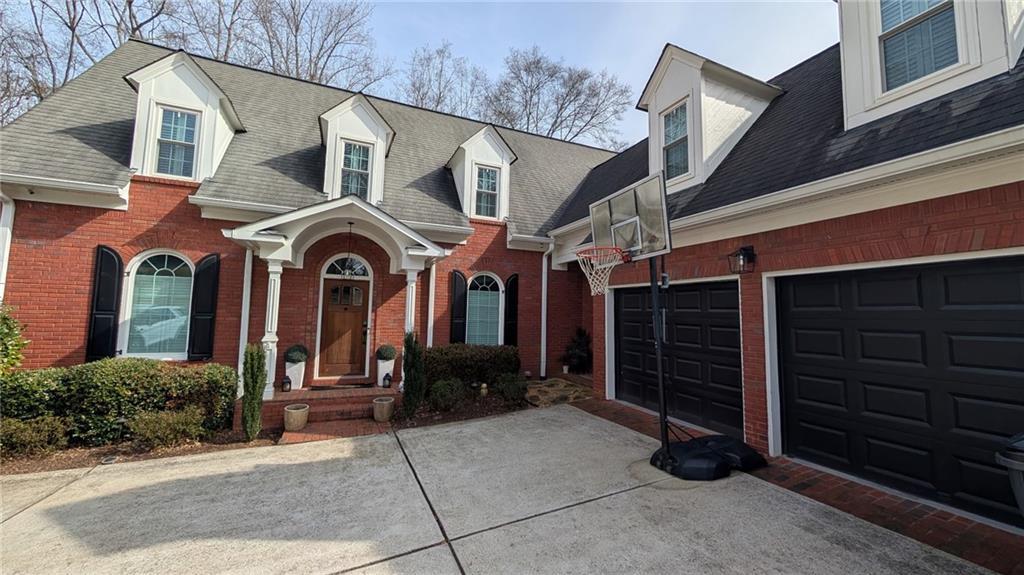 4093 Hickory Fairway Dr., Woodstock, GA 30188