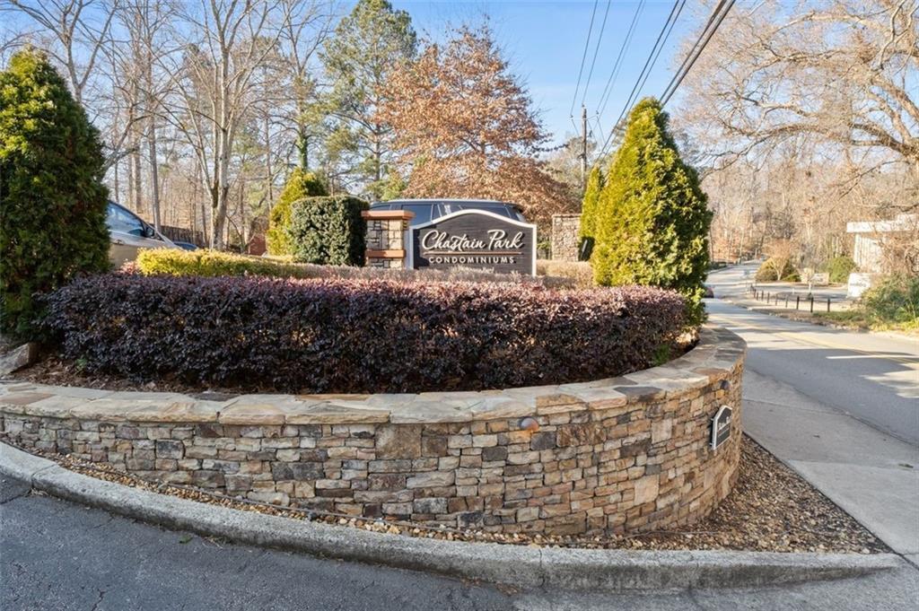 3086 Chastain Park Ct., Atlanta, GA 30342