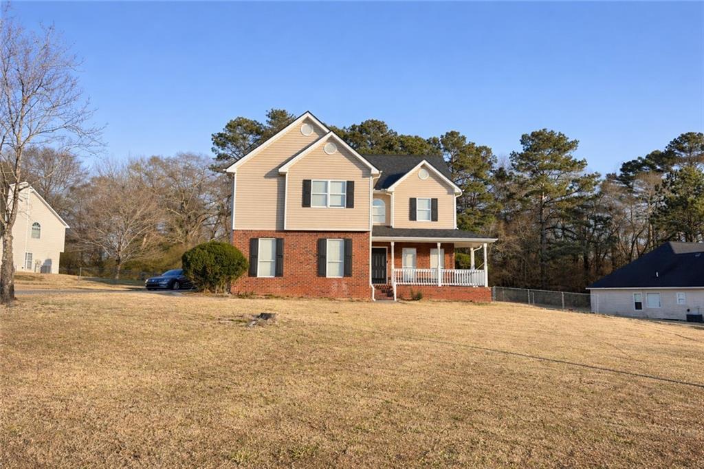 302 Mountberry Ct., Loganville, GA 30052