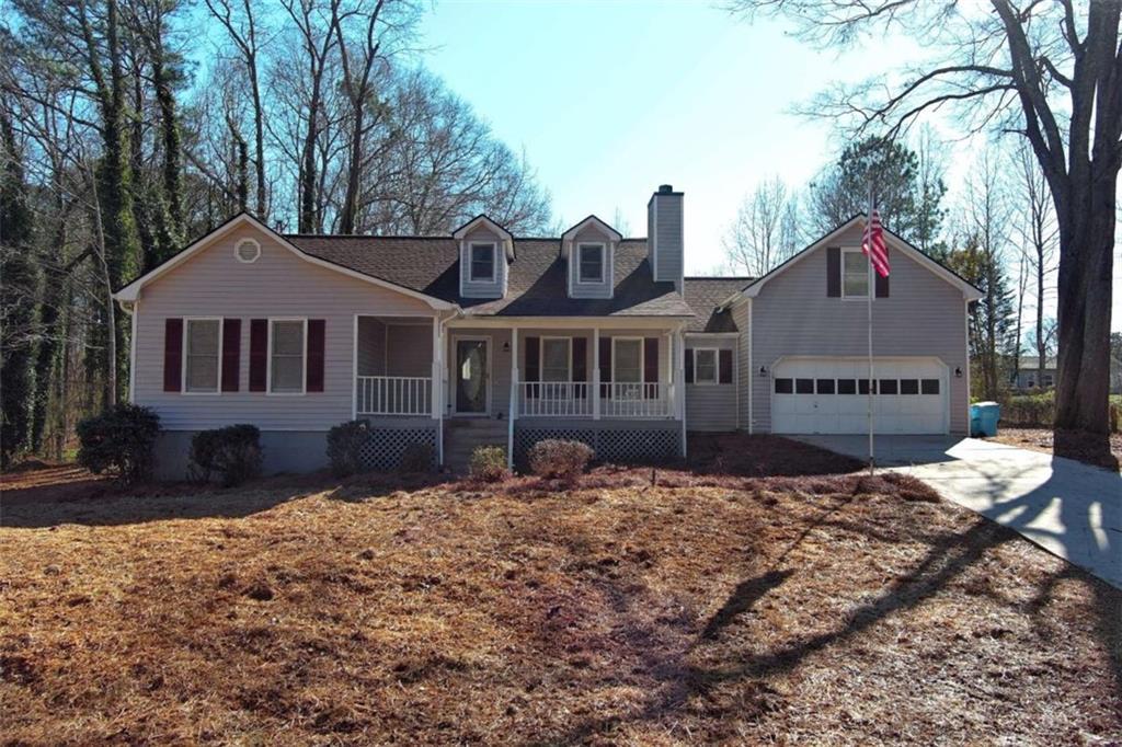 136 Crown Forest Dr., Mcdonough, GA 30252