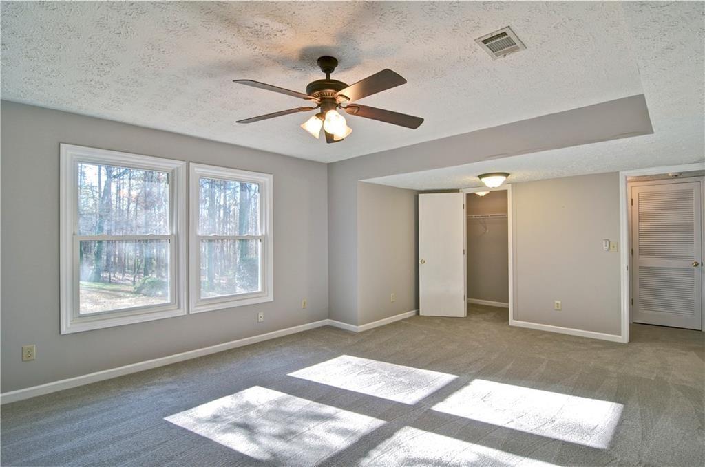 437 Sweetgum Dr., Woodstock, GA 30188