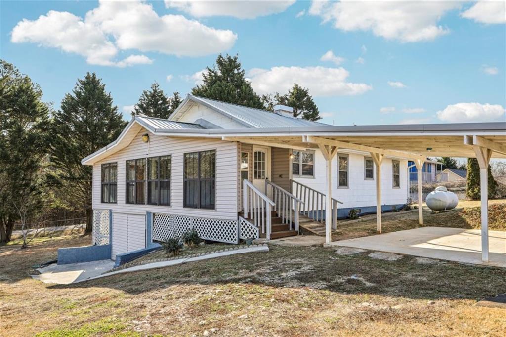 3014 Bronco Ln., Gainesville, GA 30507