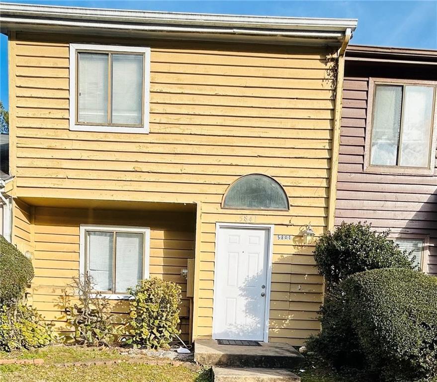 5841 Trent Walk Dr., Lithonia, GA 30038