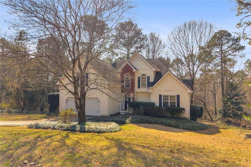 2878 Forest Ct., Loganville, GA 30052
