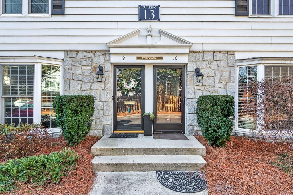 136 Peachtree Memorial Dr. #PA10, Atlanta, GA 30309