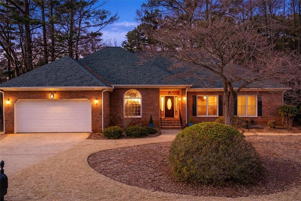 2825 Lakewind Ct., Alpharetta, GA 30005