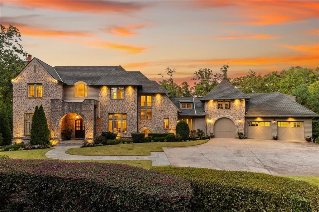 475 Heards Ferry Rd., Atlanta, GA 30328