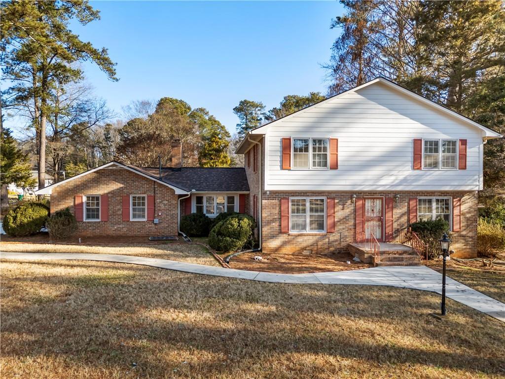 225 Ponderosa Dr., Athens, GA 30605