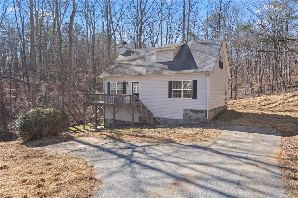 6524 Medlock Rd., Gainesville, GA 30506