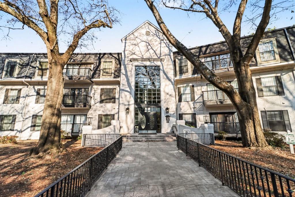 1202 Pine Heights Dr., Atlanta, GA 30324