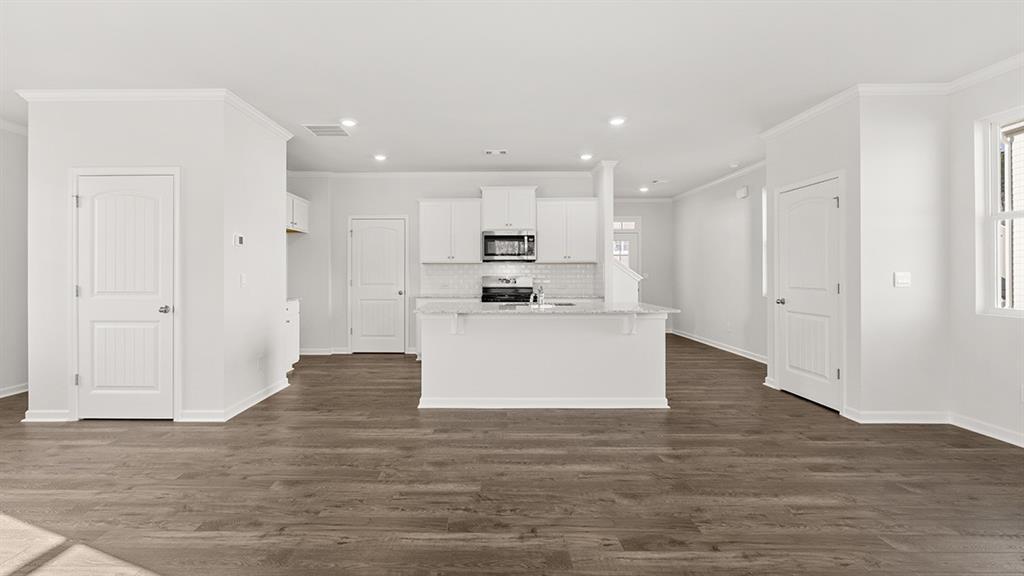 718 Meteor Dr., Mableton, GA 30126