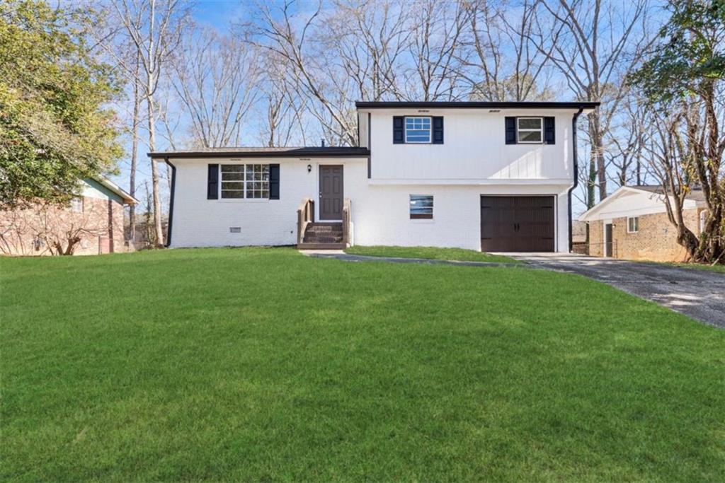 3800 Leisure Ln., Atlanta, GA 30349