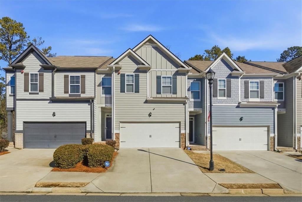 776 Woodstock Grove, Woodstock, GA 30188