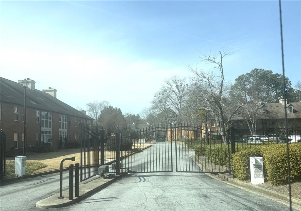 403 Bedfort Dr., Duluth, GA 30096