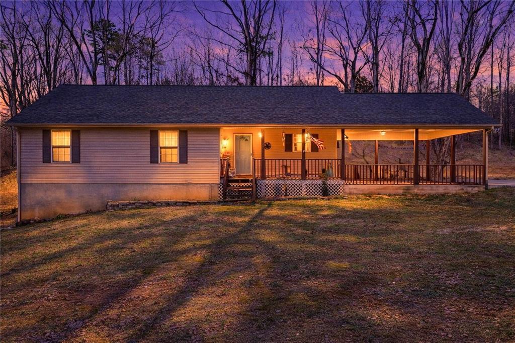 6124 Clyde Connor Rd, Murrayville, GA 30564