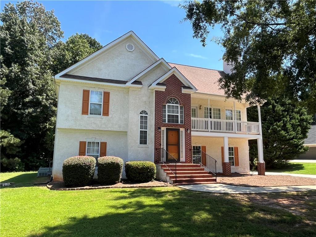 139 Lost Forest Dr., Mcdonough, GA 30252