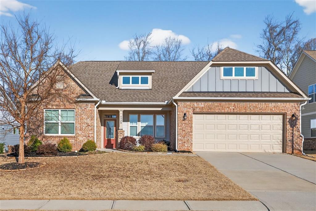 6928 Manchester Dr., Flowery Branch, GA 30542