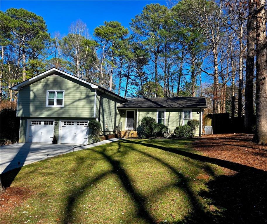 1215 Martin Ridge Rd., Roswell, GA 30076