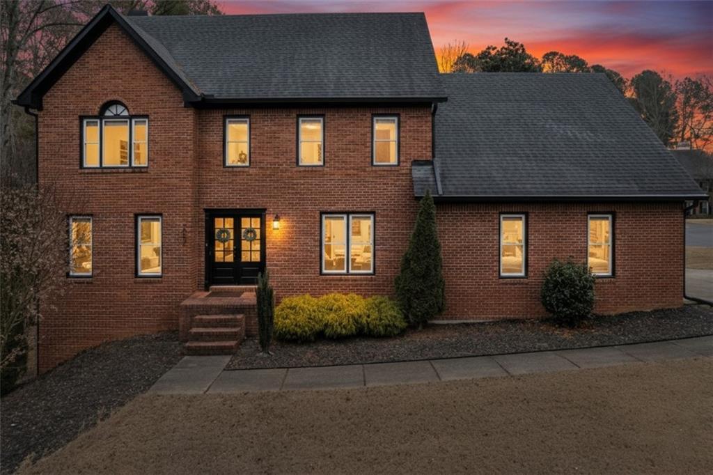 2052 Sanderlings Dr., Kennesaw, GA 30152