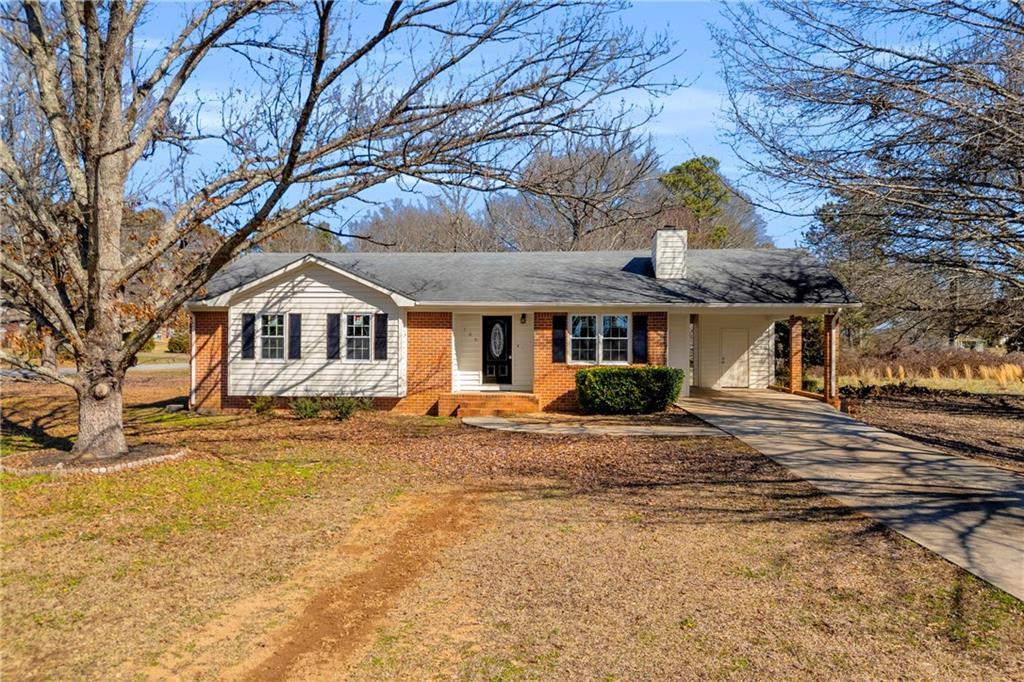 105 Carney Lake Rd., Winterville, GA 30683
