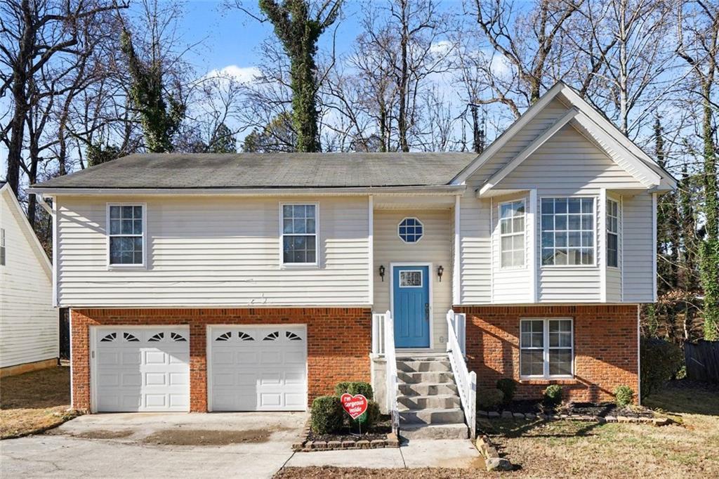 958 Redan Crescent Dr., Stone Mountain, GA 30088