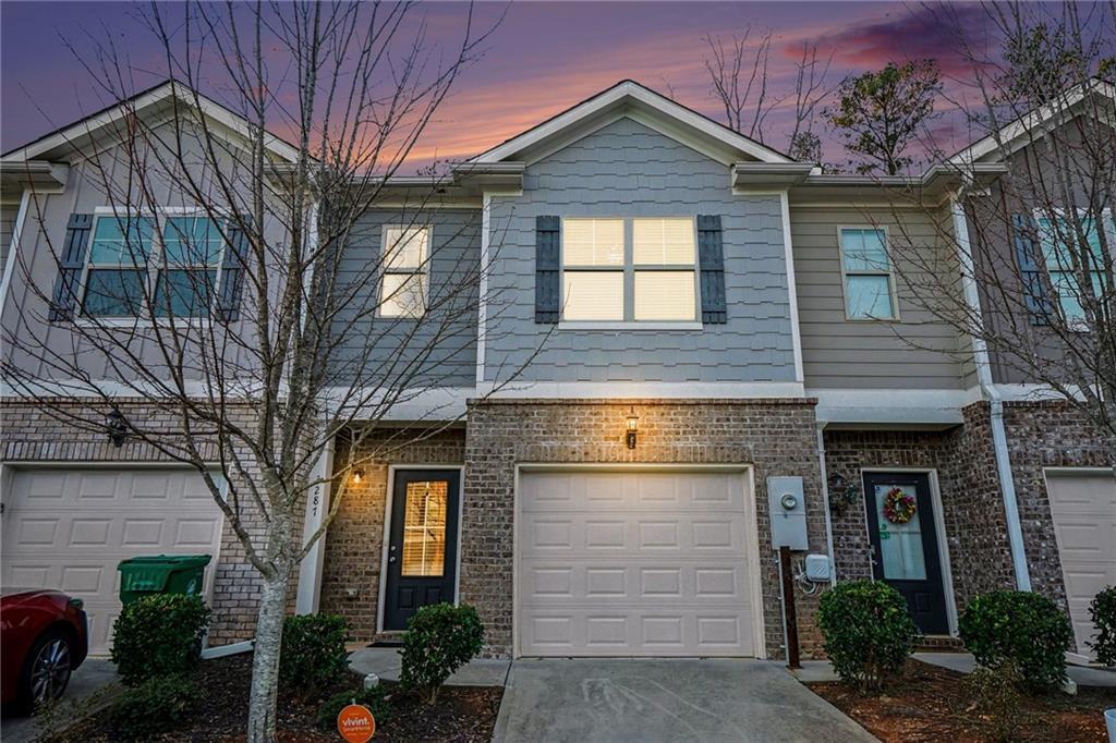 3287 Pennington Dr., Lithonia, GA 30038