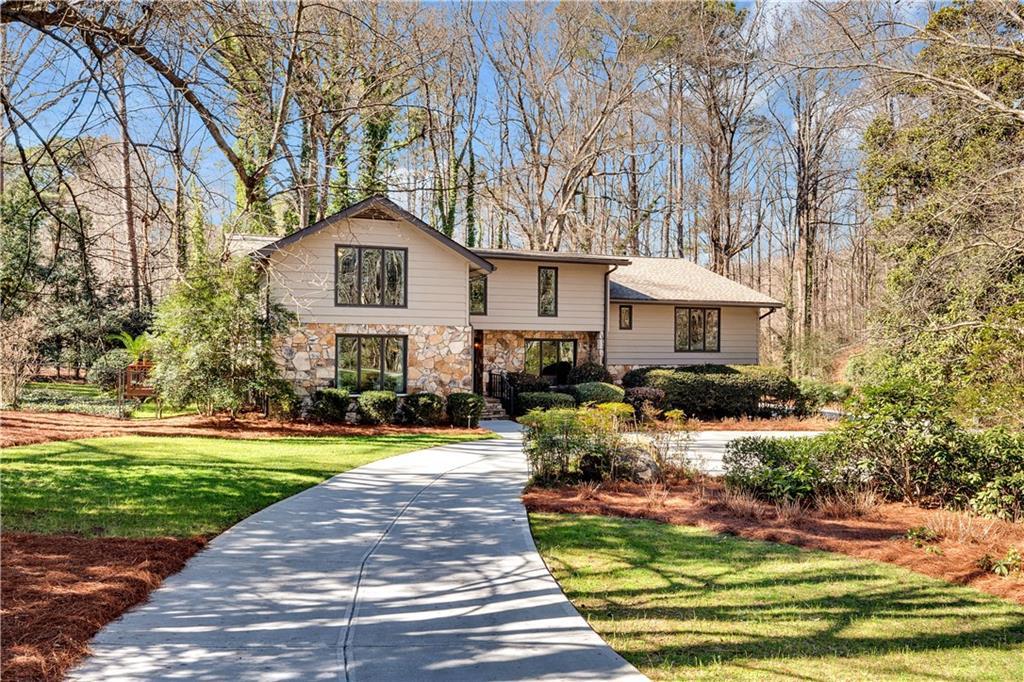 4456 Ridgegate Dr., Peachtree Corners, GA 30097