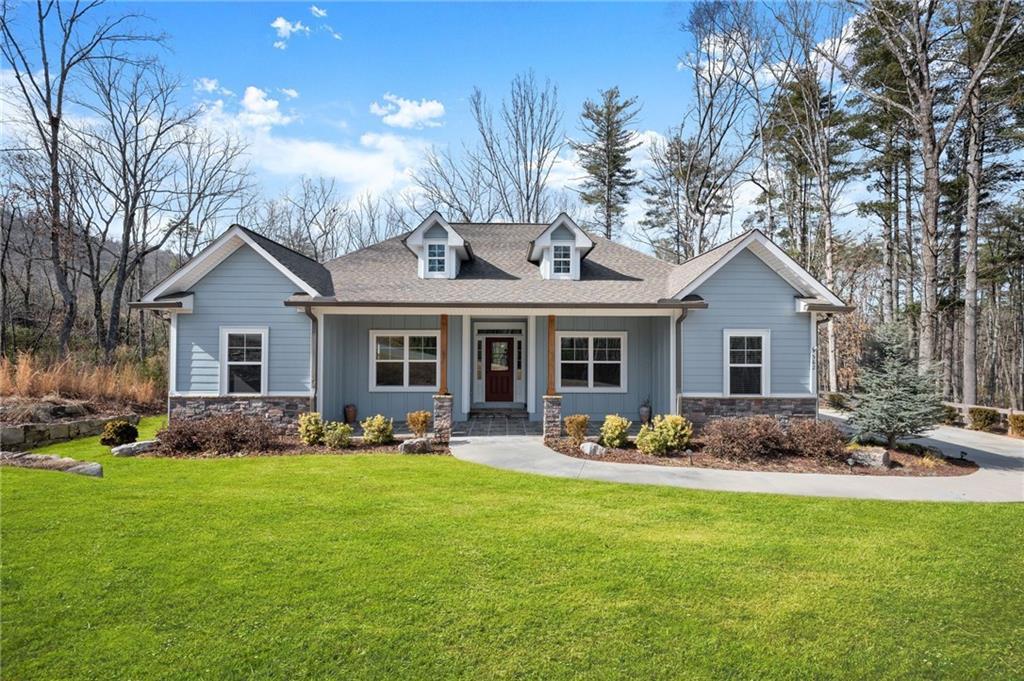 562 Yonah Lake Dr., Sautee Nacoochee, GA 30571