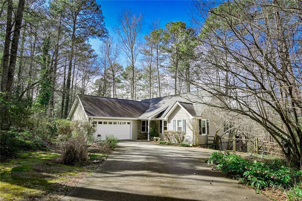 395 Willow Shoals Dr., Covington, GA 30016