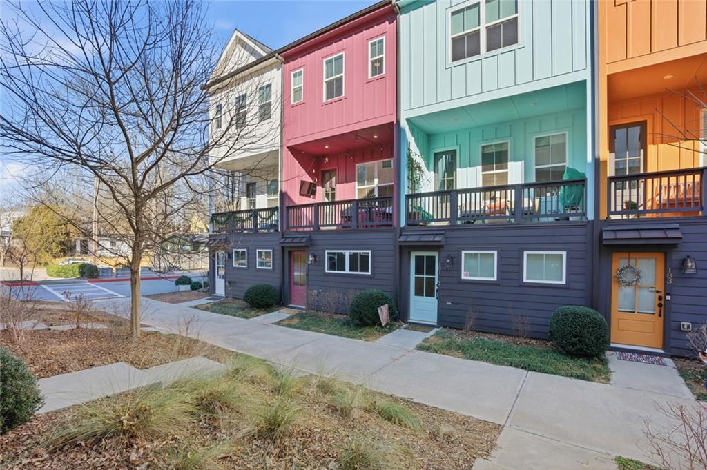 179 Color Cir., Atlanta, GA 30317